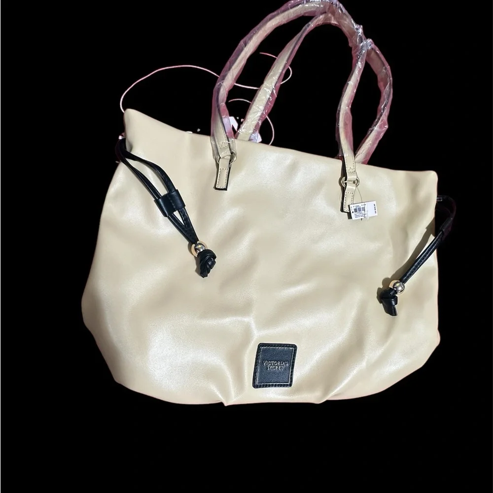 NWT Victoria Secret Cream handbag black Satin inner lining
